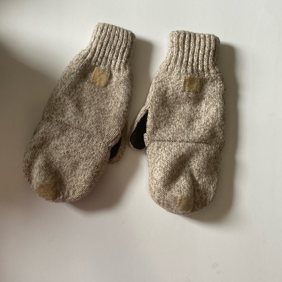 Wool Gloves - Picture 3 of 4